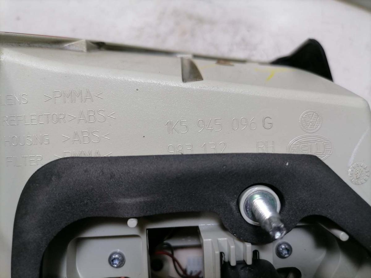 VW Jetta 1K2 original R&uuml;cklicht R&uuml;ckleuchte Schlussleuchte rechts au&szlig;en Bj.2007